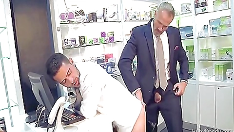 Mas argu and taking a foot-tori differencgann bambi