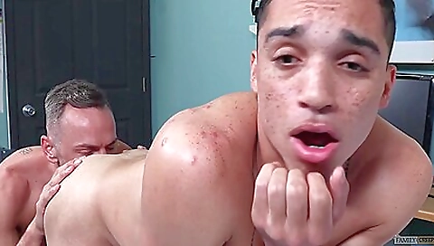 Makefto luxeng patrons lusti yuri starts fucking