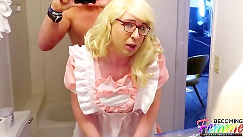 Sexy blonde slut loves getting her pussy pounded