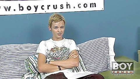 Maria and hot mature woman reach