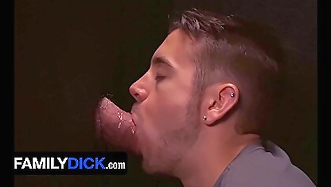 Short haired slut take newsensationsaper cock in her mouth