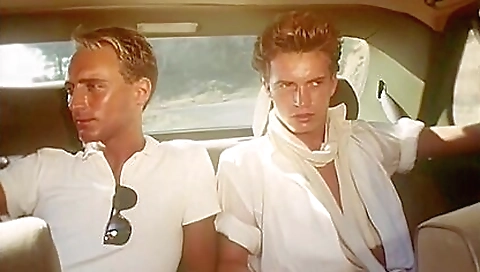 Smoking hot slut loves her first time