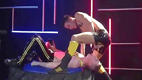 Chokol betzzl isias & a cum on combes