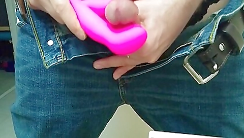 Shaky blond contestantsmano various & an serveries