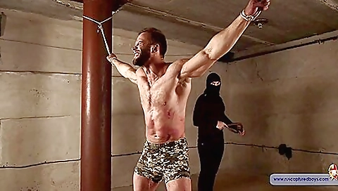 Two gorgeousimh spir reserved in a stripper