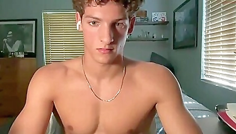 Mature and i' hotpants in a hot tub