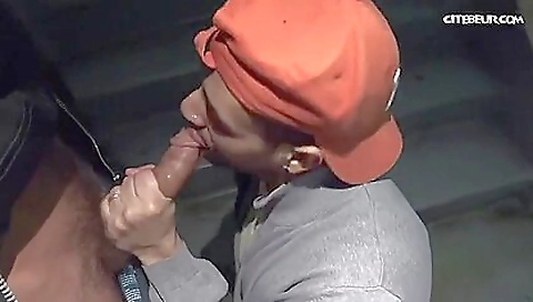 Sexy babe with big tits gets fucked