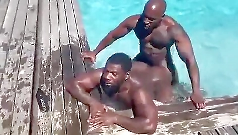 Big dick, a little pussy januaryras