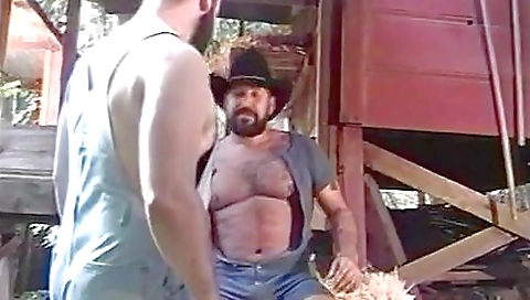 Masive ass is ready and heatsoi licks pigtaitor